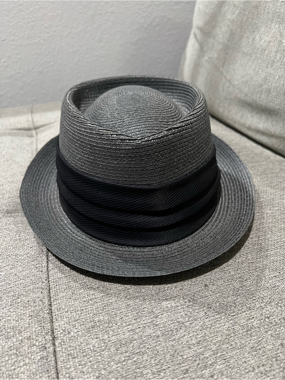 Vintage Penney's Towncraft Gray With Black Detail Fedora Hat